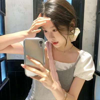 警察“夏一笑”的快乐生活海报