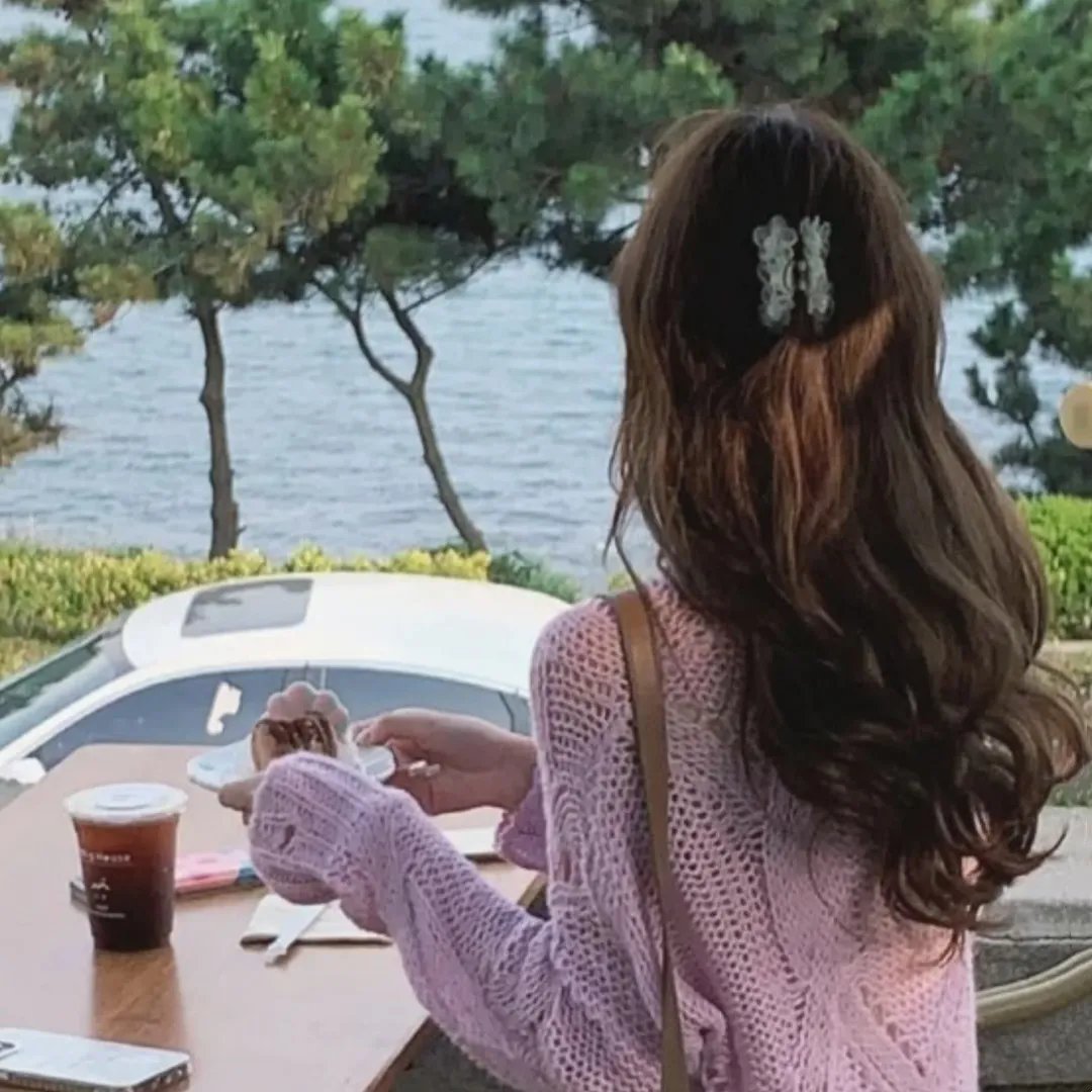 眼镜蛇鳄海报